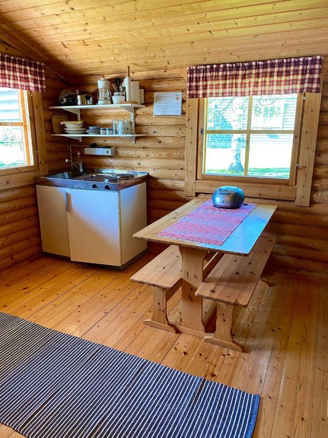 Huhtaniemen Moekkikylae Hotell Veteli Exteriör bild