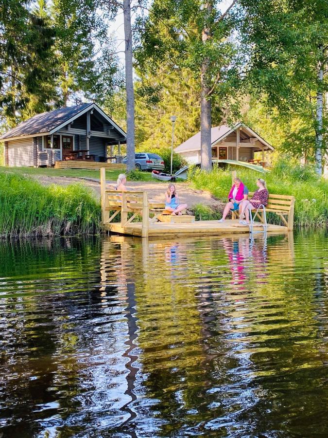 Huhtaniemen Moekkikylae Hotell Veteli Exteriör bild