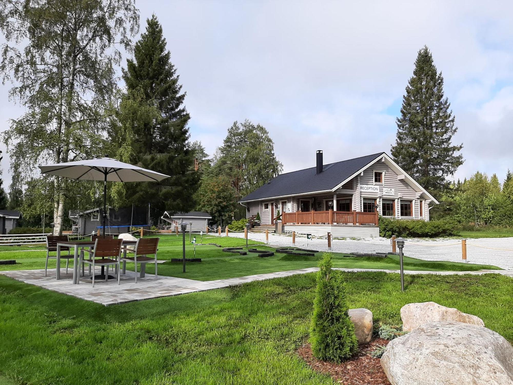 Huhtaniemen Moekkikylae Hotell Veteli Exteriör bild